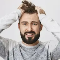 Cum oprești eficient căderea părului? Ghidul complet al tratamentelor eficiente