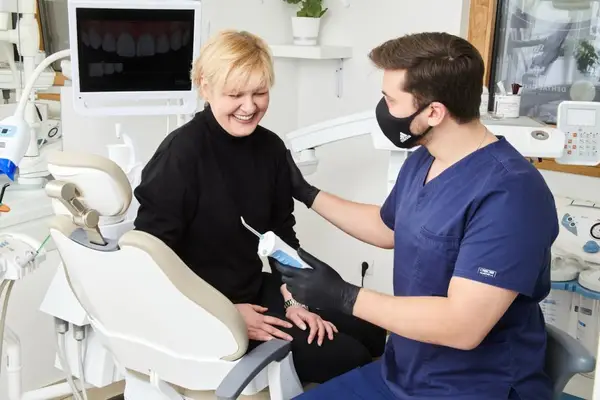 Sfaturi utile pentru prevenția afecțiunilor dentare, de la specialiștii Gentle Dentist