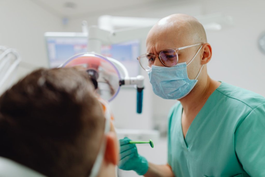 Care este cea mai de încredere clinică dentară din București?