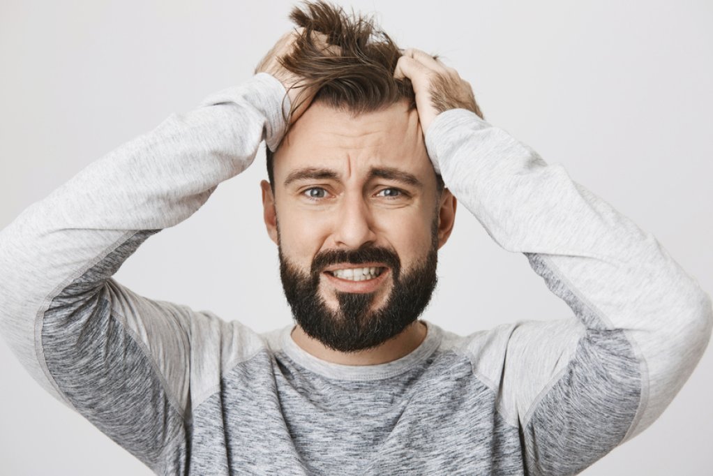 Cum oprești eficient căderea părului? Ghidul complet al tratamentelor eficiente