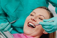 Care sunt cele mai frecvente întrebări ale pacienților români legate de sănătatea dentară?